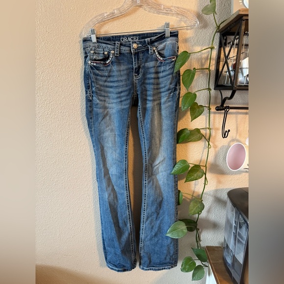 Grace in LA jeans - Picture 1 of 6